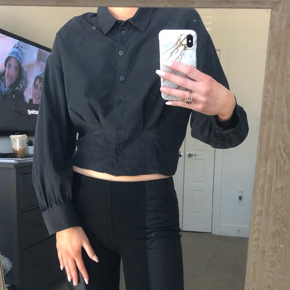 Button up top - Picture 4 of 6